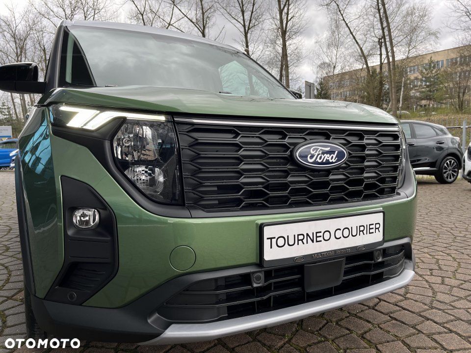Ford Tourneo Courier - 9