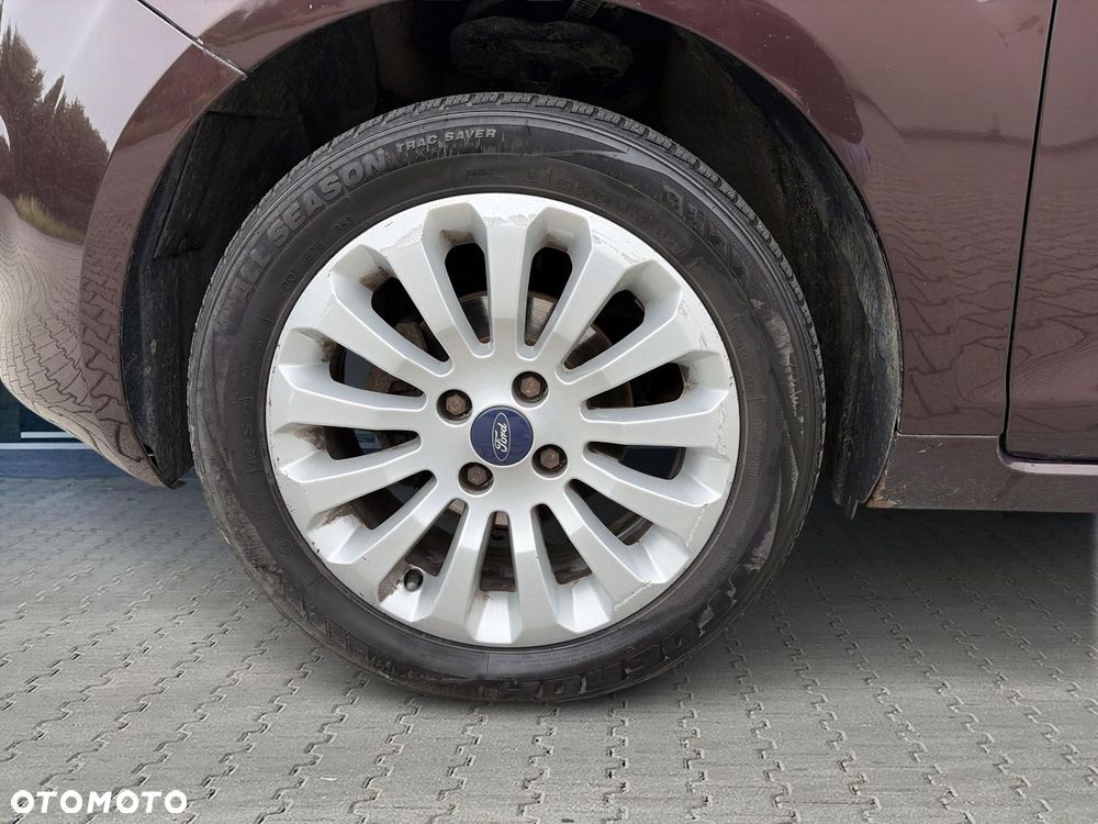 Ford KA - 24