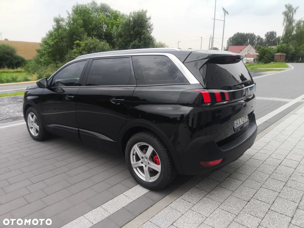 Peugeot 5008 2017 photo 5