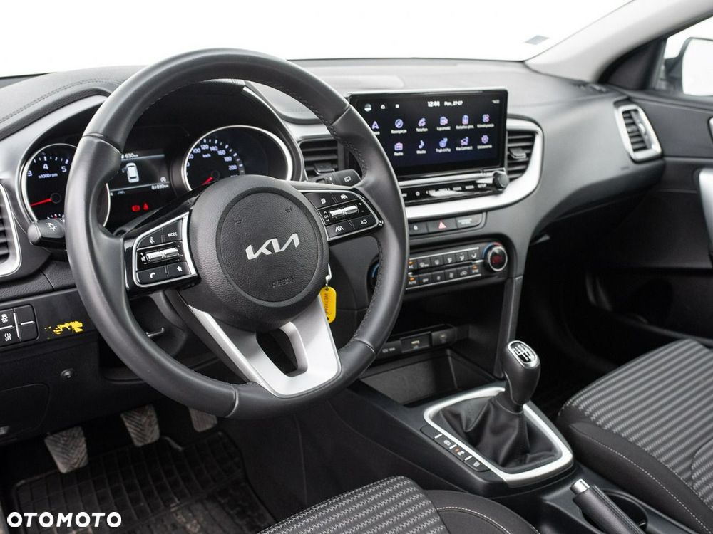 Kia Ceed 1.5 T-GDI M - 7