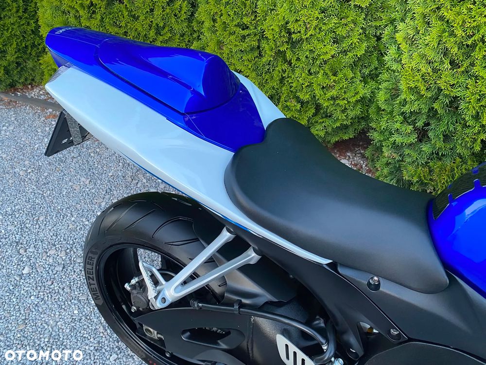 Suzuki GSX-R - 23