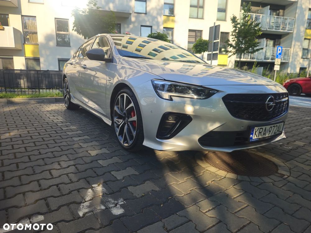Opel Insignia 2.0 T 4x4 GSi + S&S - 13