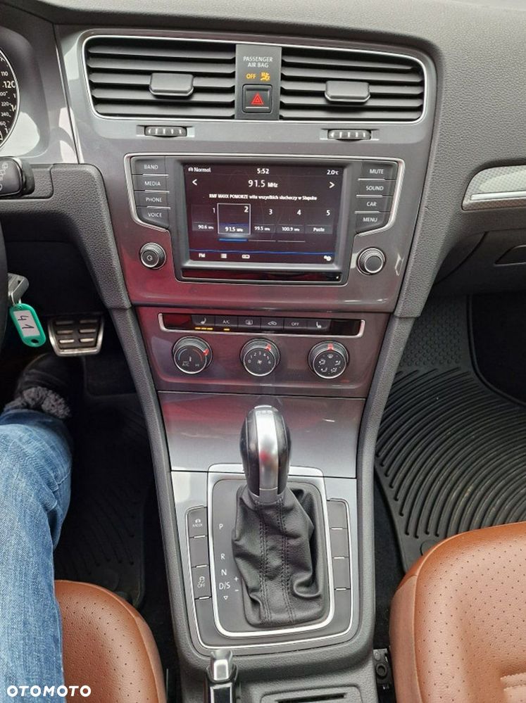 Volkswagen Golf - 15