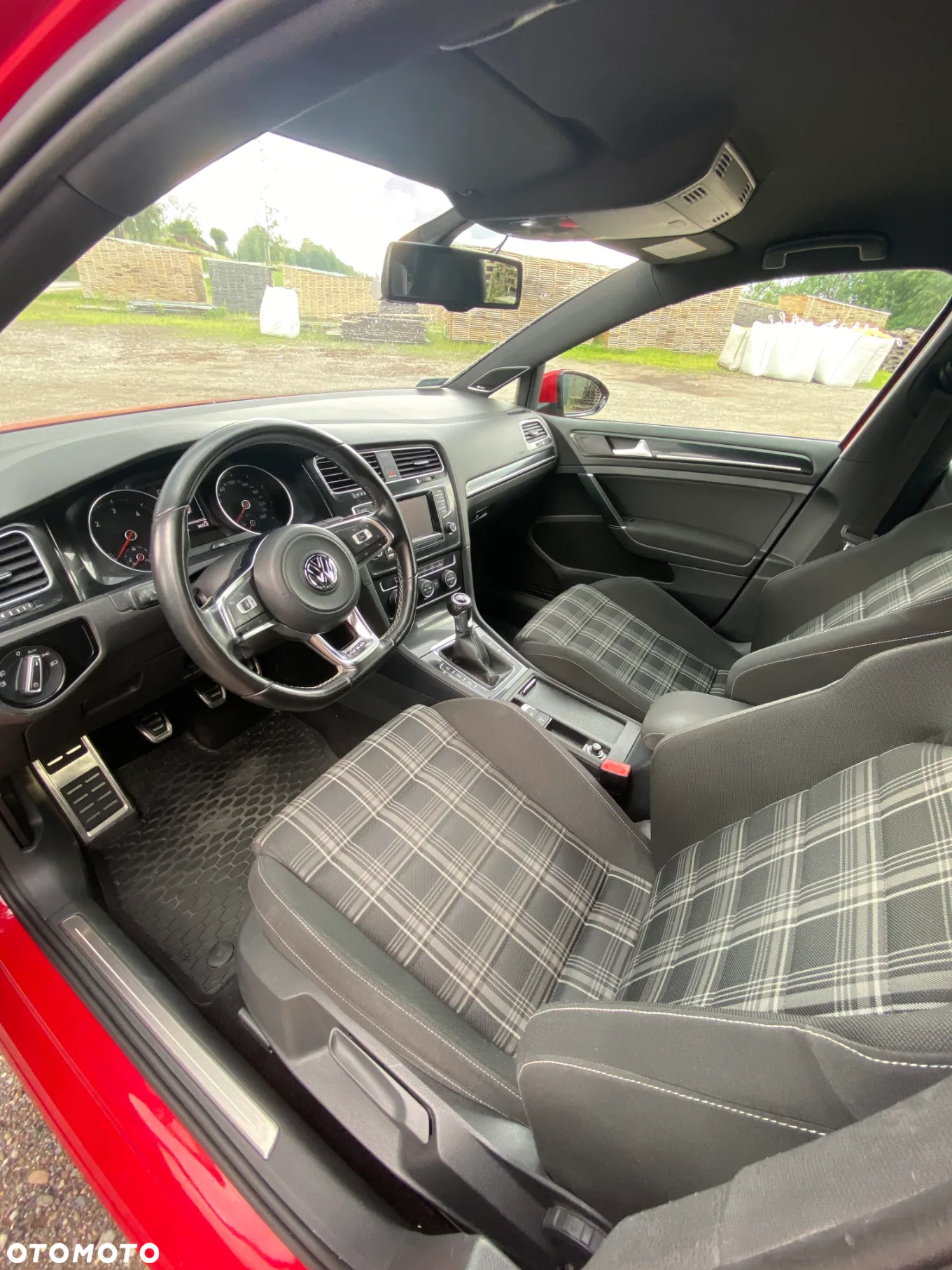 Volkswagen Golf VII 2.0 TDI BMT GTD - 7