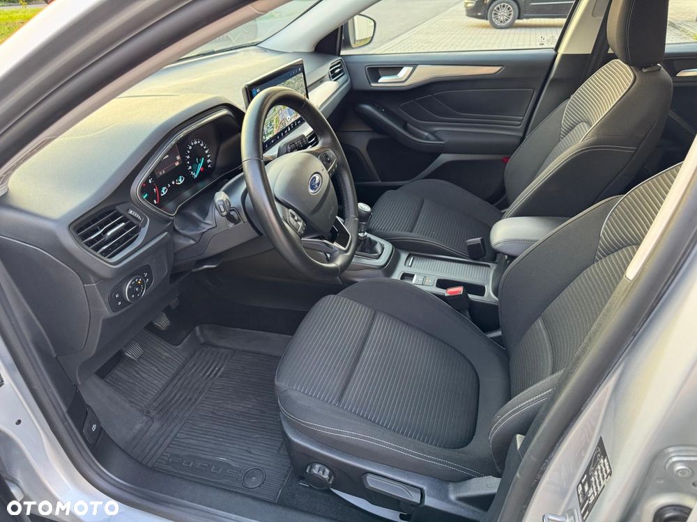 Ford Focus 1.0 EcoBoost Titanium - 9