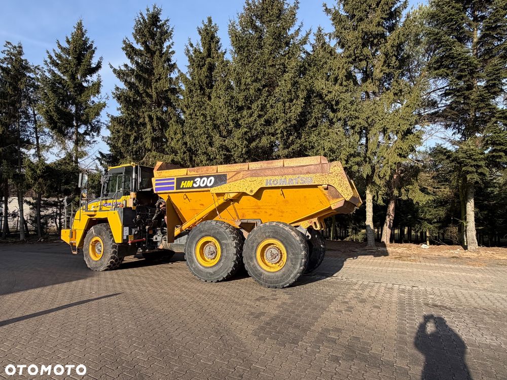 Komatsu HM300-3 - 6