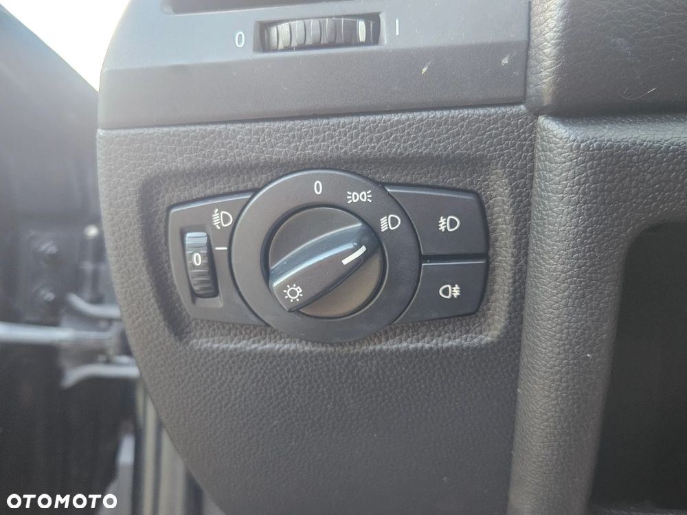 BMW Seria 1 - 30
