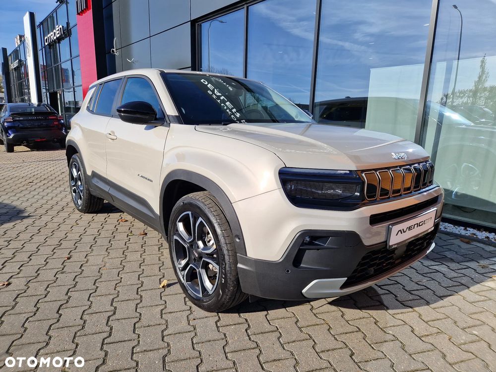 Jeep Avenger 54kWh Summit - 3