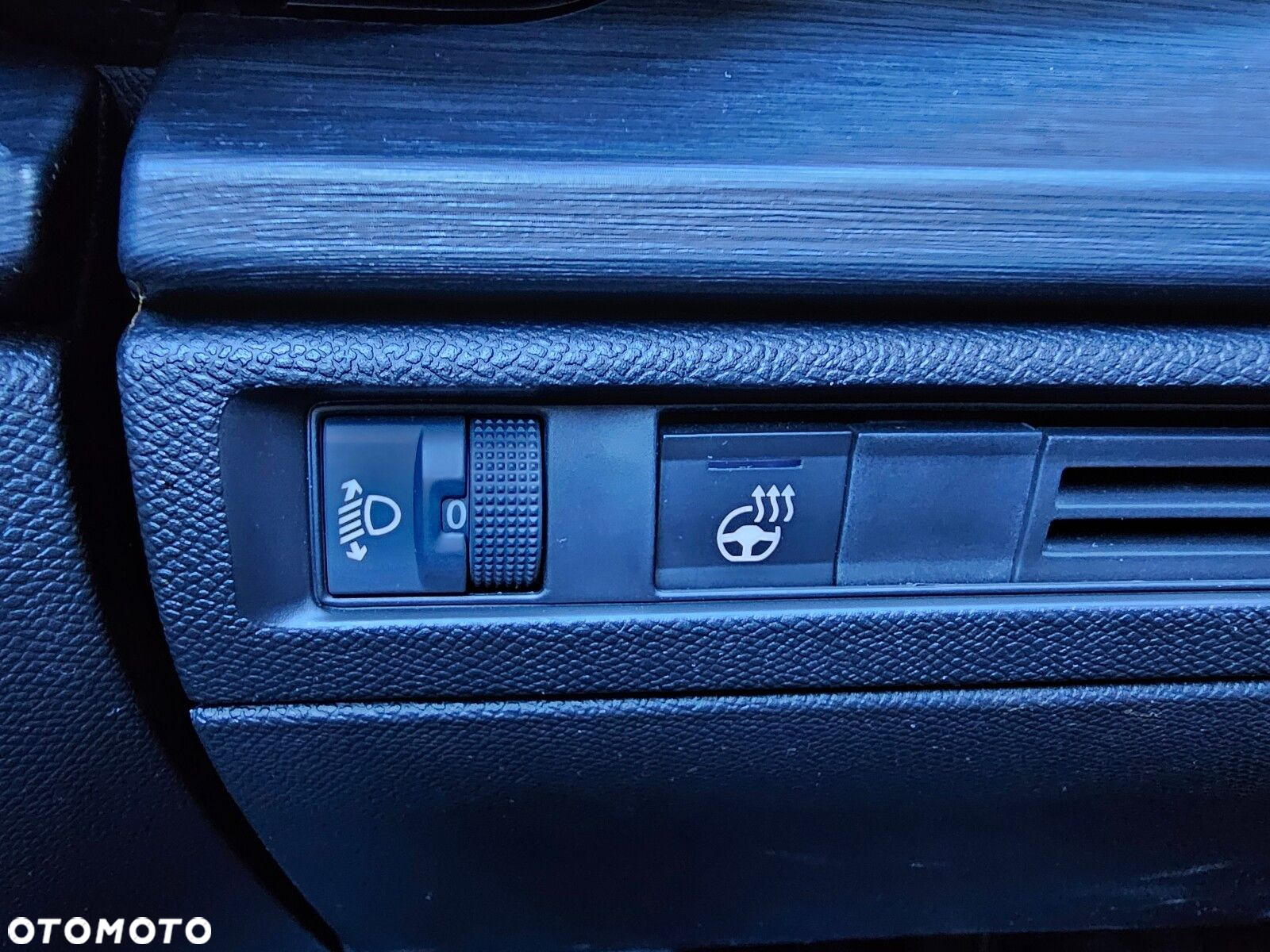 Citroën C5X 1.6 PureTech Shine Pack EAT8 - 21