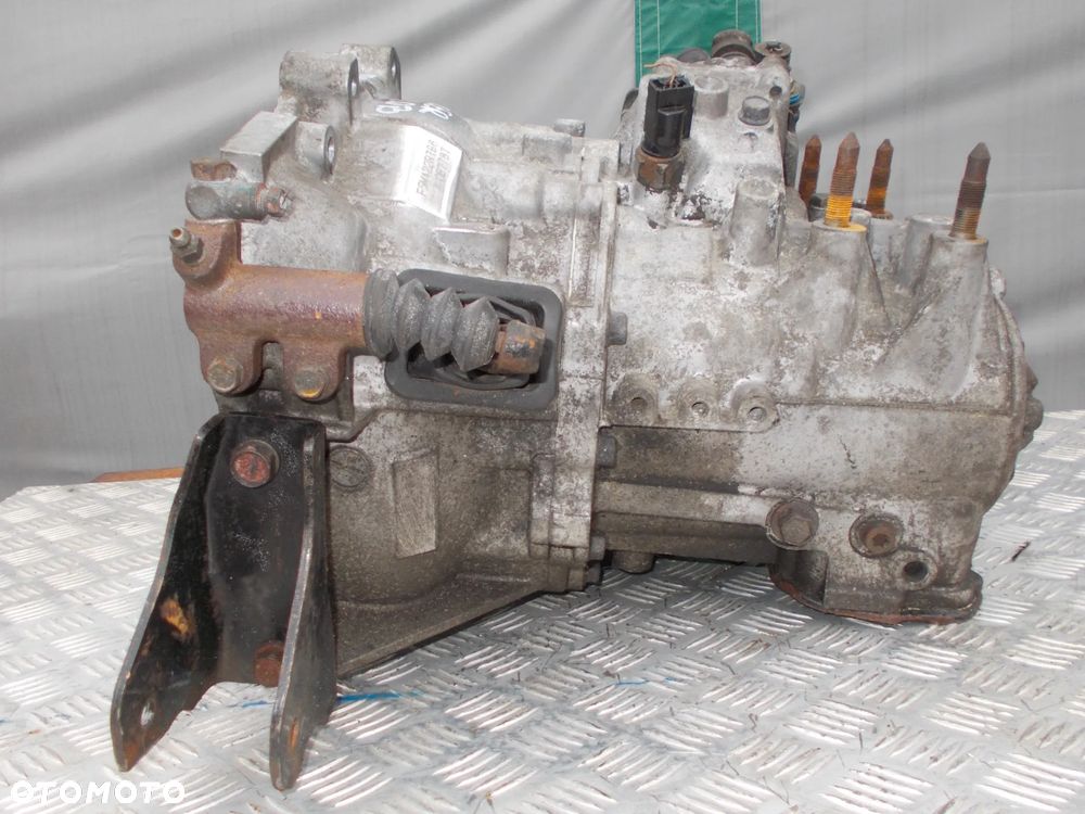 Mitsubishi Lancer VII - skrzynia biegów 2.0 16V F5M4 F5M422R7B6 - 3