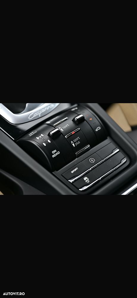 Porsche Cayenne 3.0 L - 33
