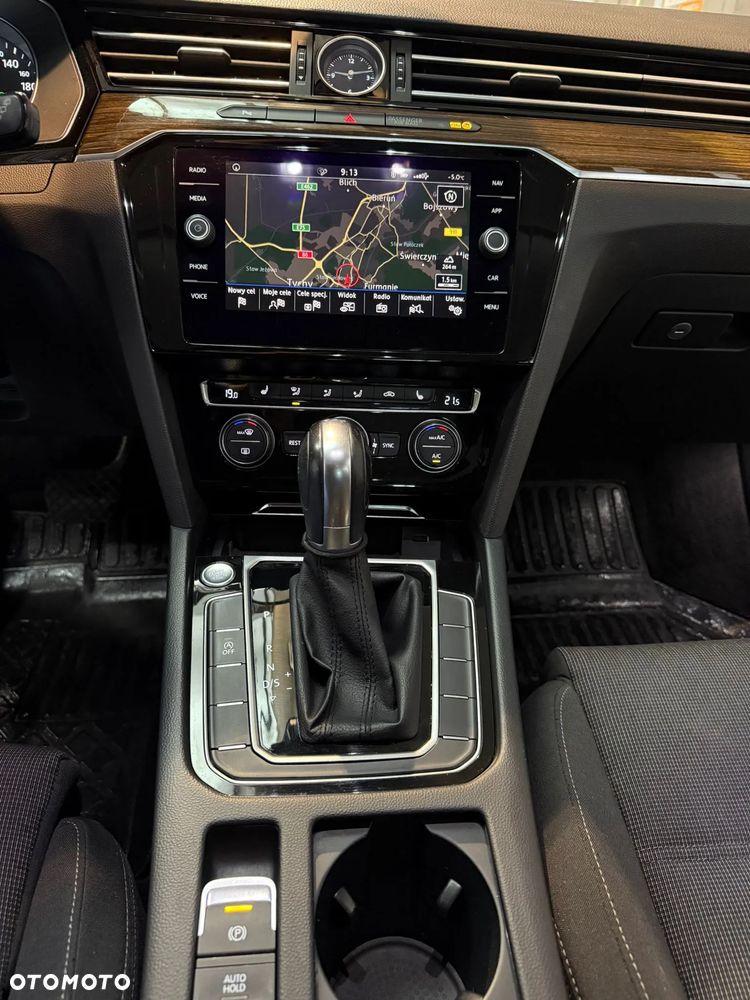 Volkswagen Passat Variant 2.0 TDI BMT Comfortline DSG - 23