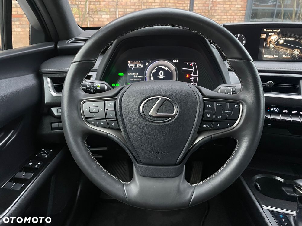 Lexus UX 250h Business Edition - 19