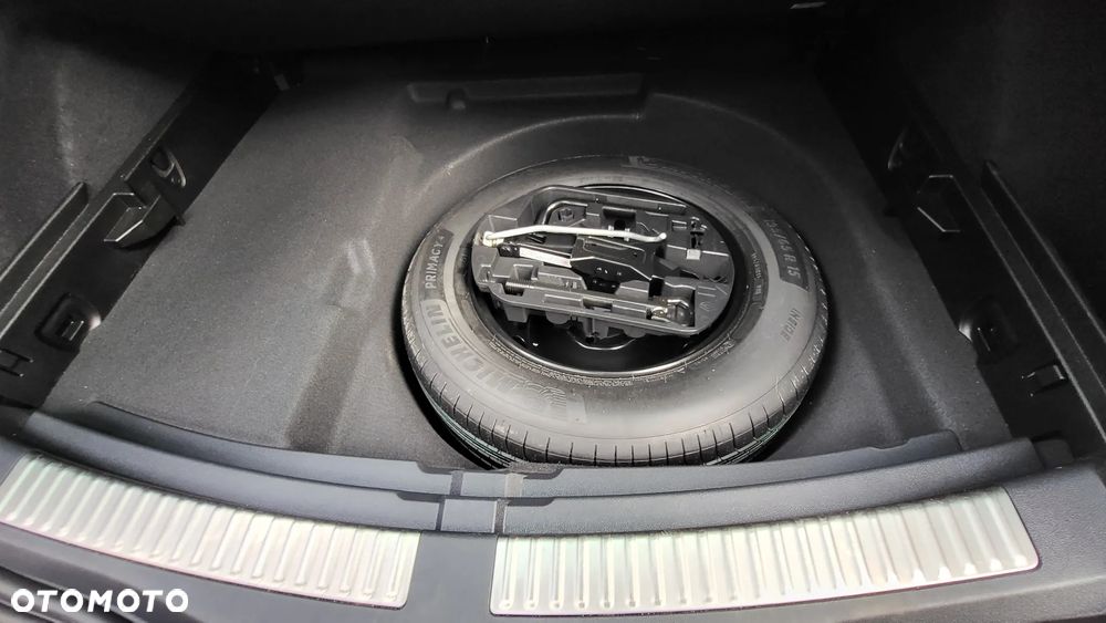 Renault Megane 1.3 TCe FAP Intens EDC - 28