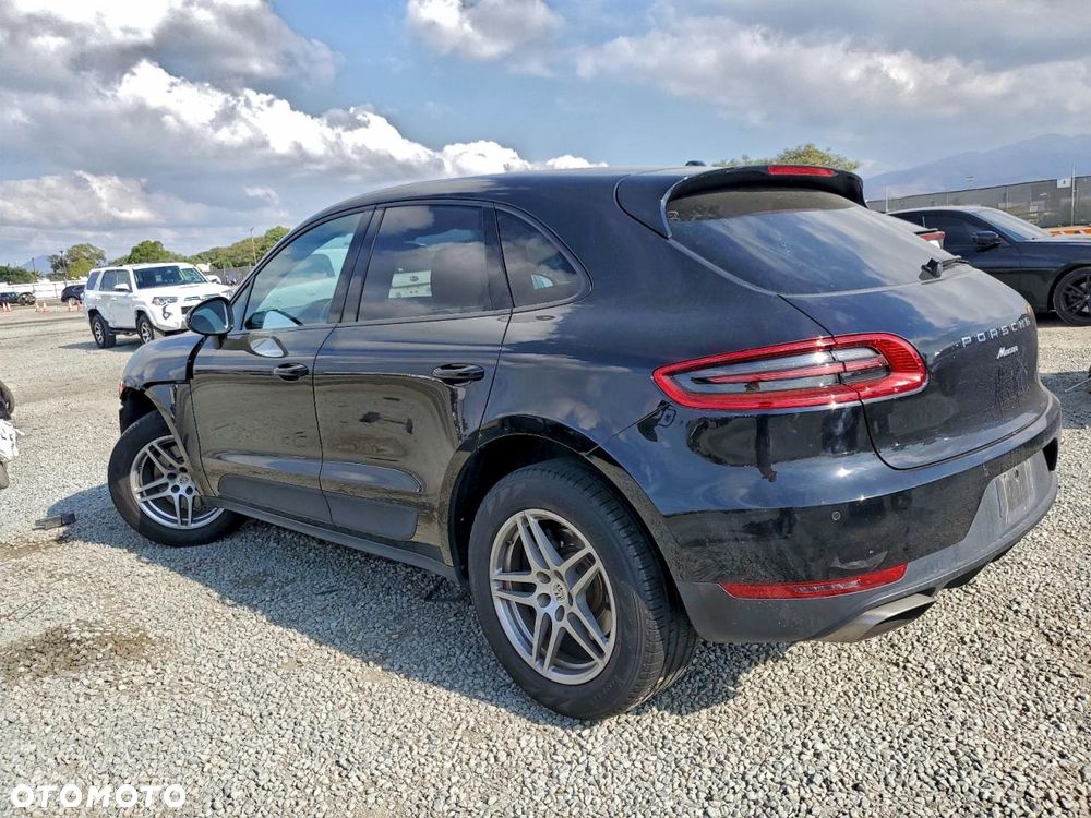 Porsche Macan - 3