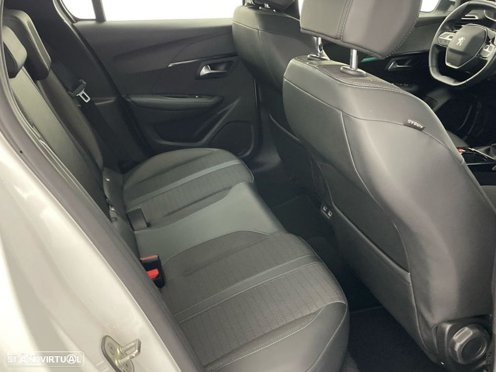 Peugeot 208 1.2 PureTech Allure - 24