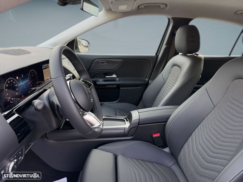 Mercedes-Benz GLA 180 d Style - 13