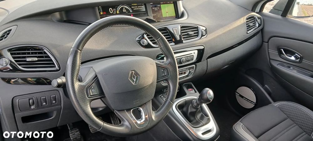 Renault Scenic Energy TCe 130 S&S Bose Edition - 11