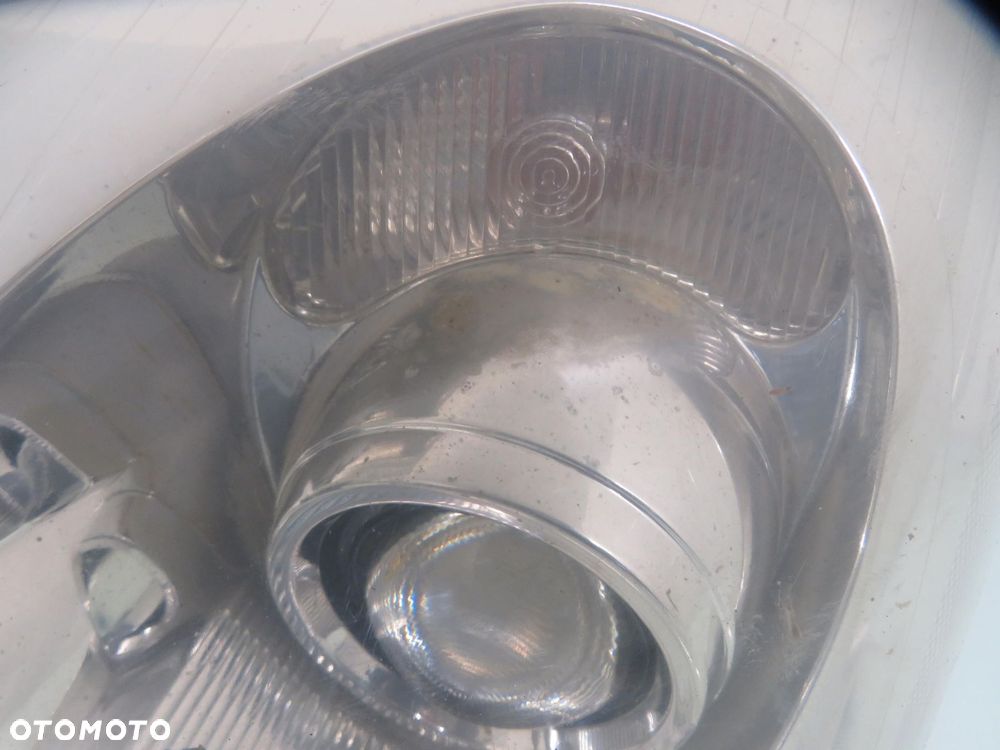 LAMPA LEWA PRZEDNIA TOYOTA AVENSIS II T25 XENON - 13