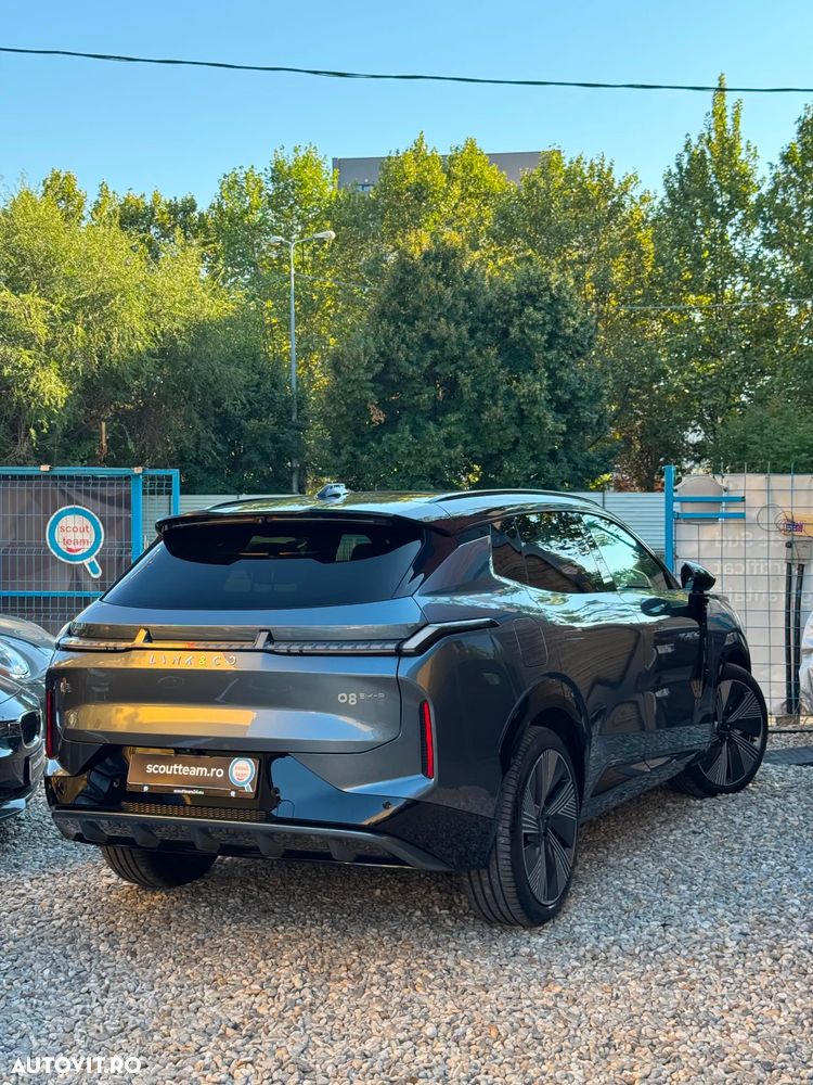 Lynk&Co 08 - 5
