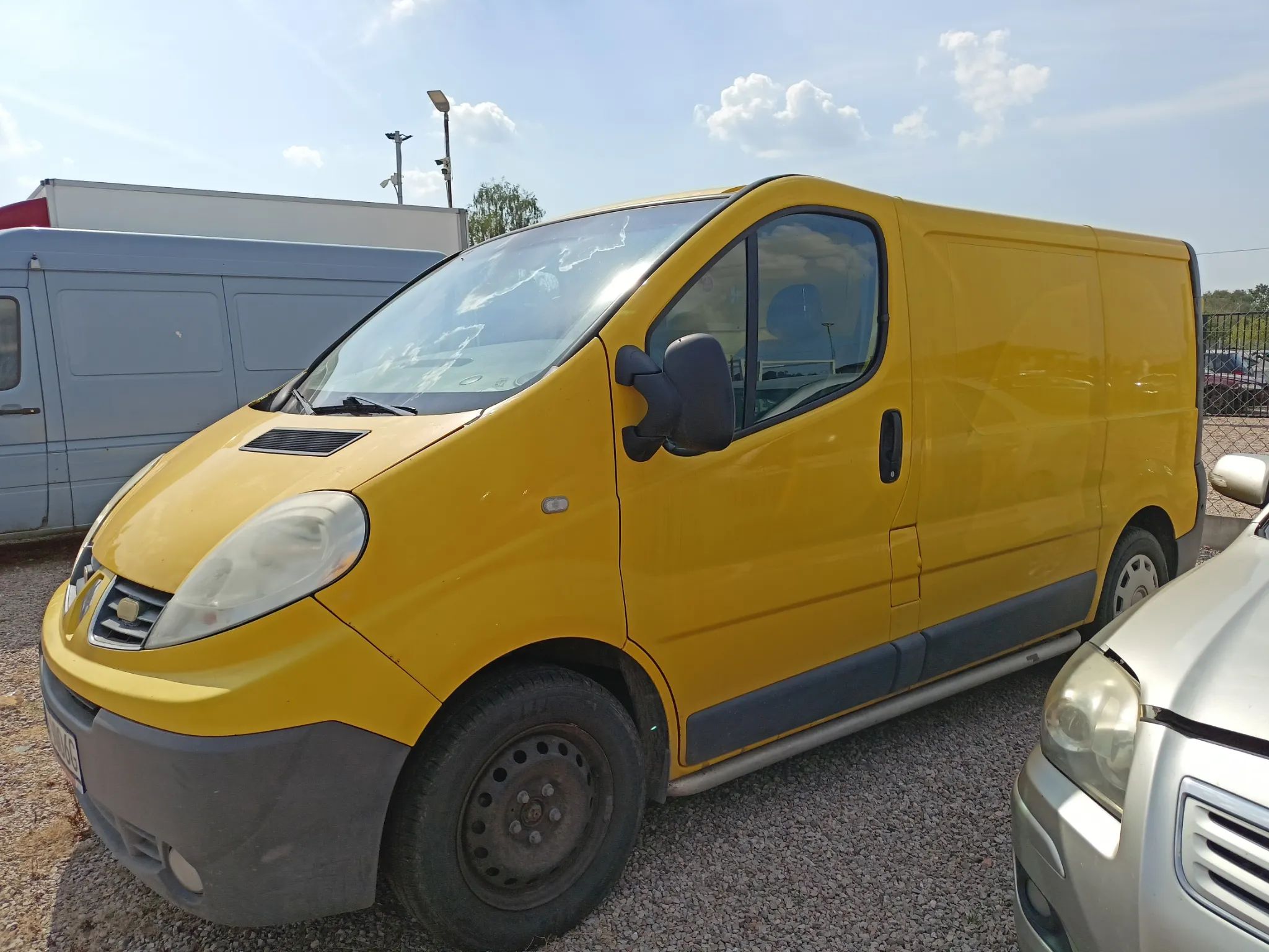 Renault Trafic - 1