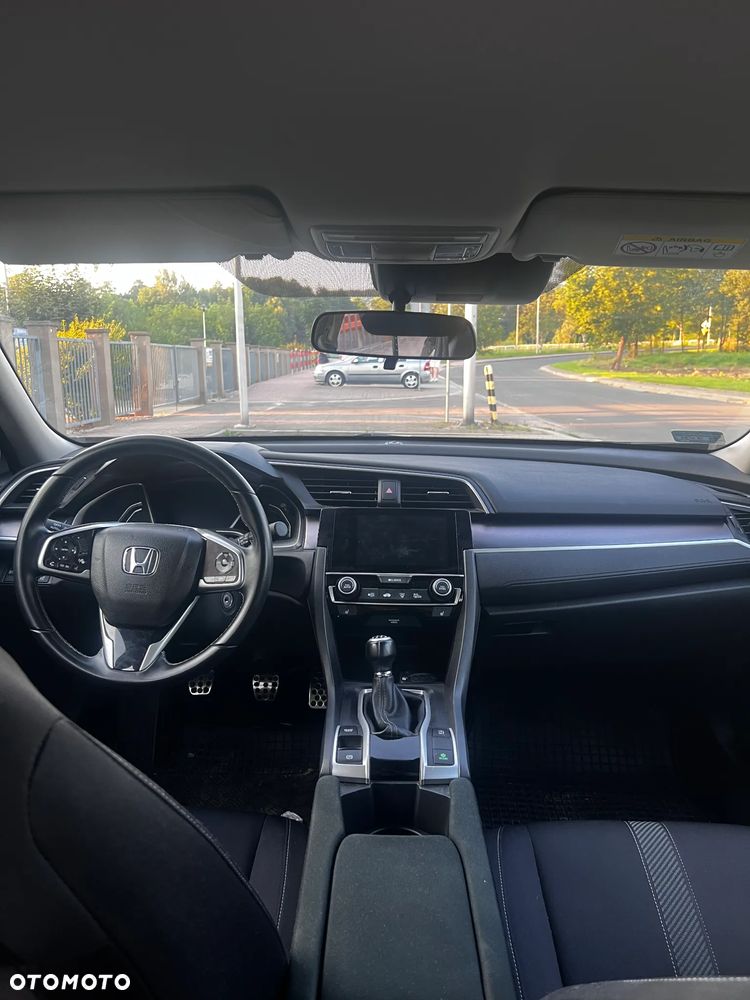 Honda Civic 1.5 T Elegance - 12