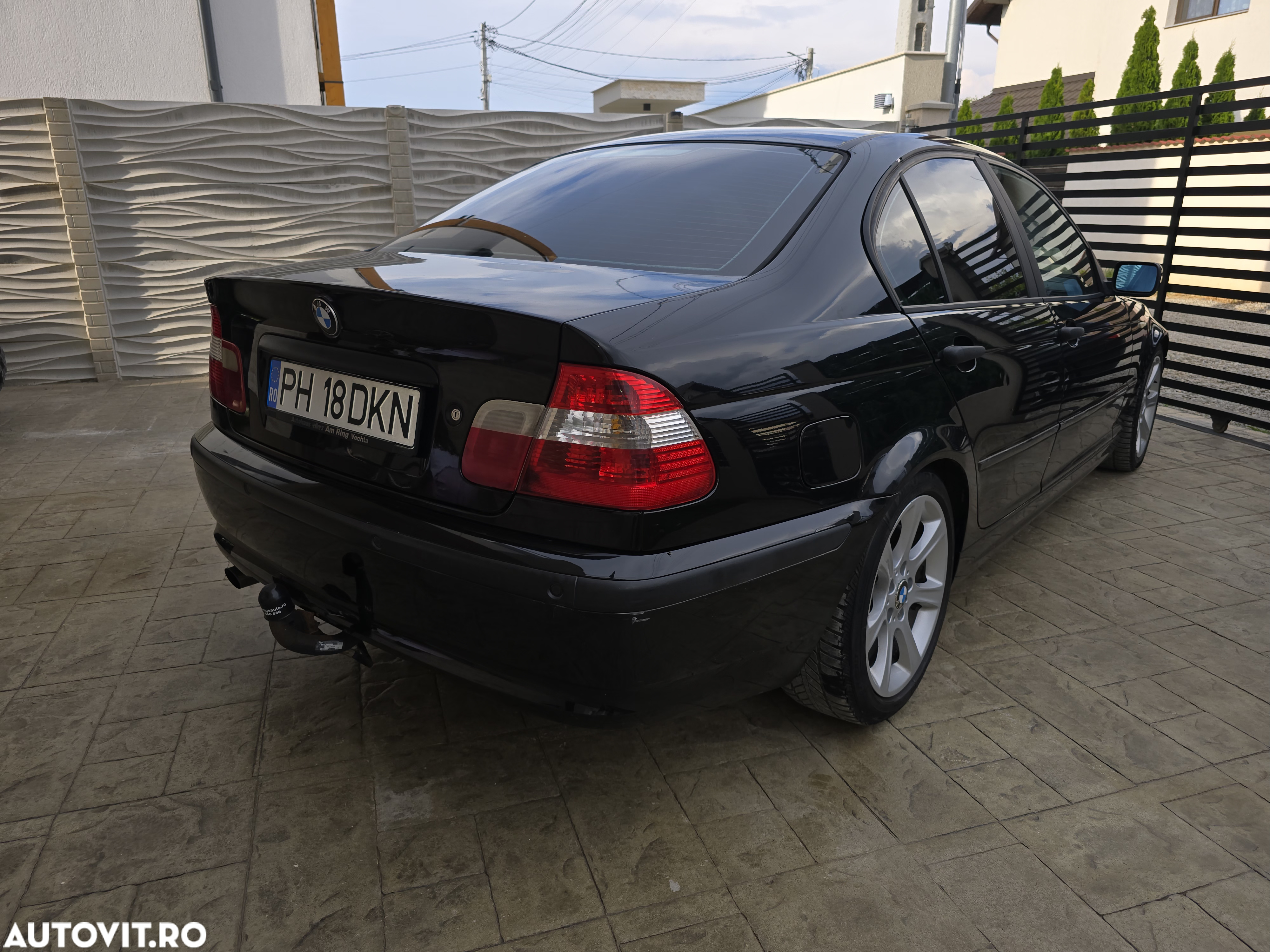 BMW Seria 3 316i Touring - 3