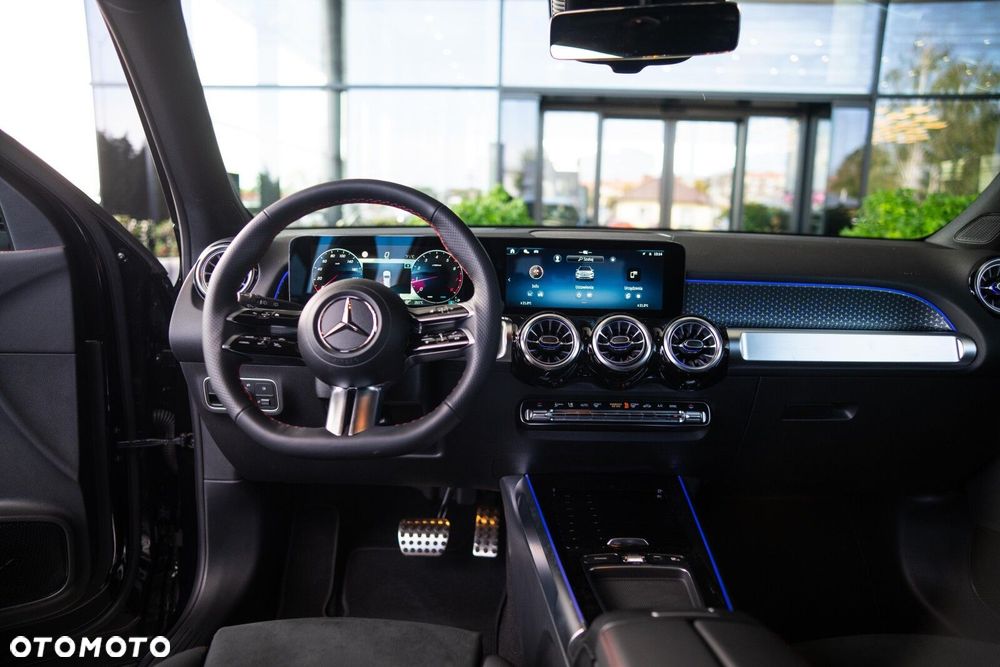 Mercedes-Benz GLB - 23