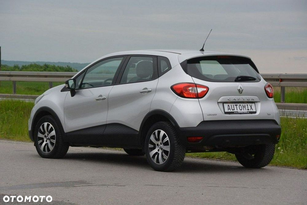 Renault Captur 1.2 TCe Zen EDC - 4