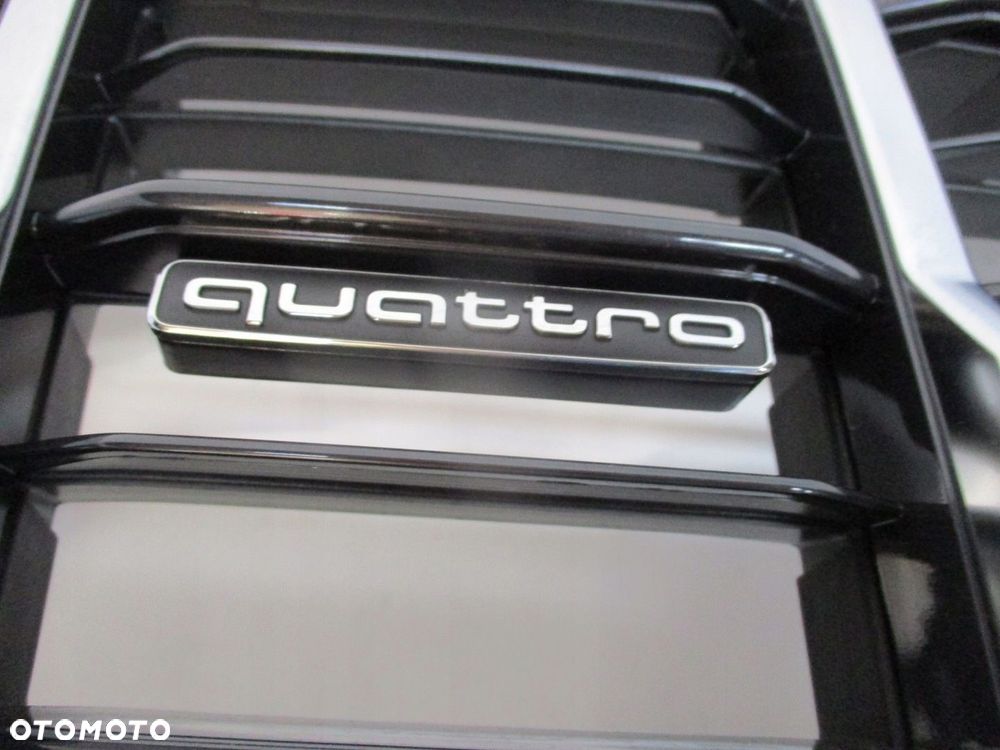 ZDERZAK AUDI Q7 4M0 S-LINE 23R 4 PDC XENON POD KAM - 10