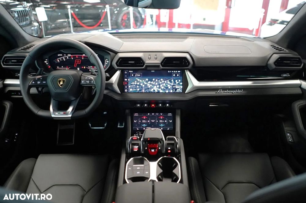 Lamborghini URUS - 11
