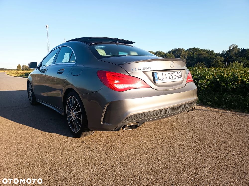 Mercedes-Benz CLA 250 7G-DCT AMG Line - 6