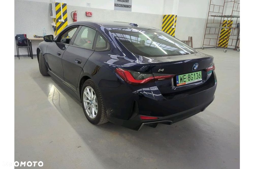 BMW i4 - 2