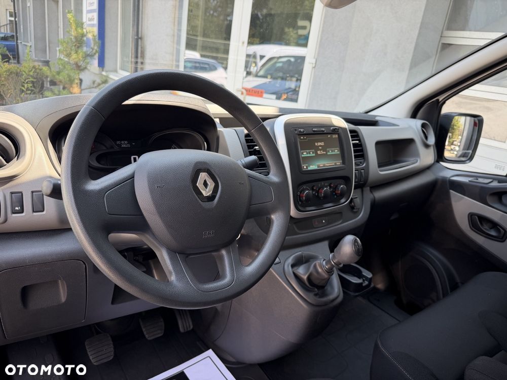 Renault Trafic - 16
