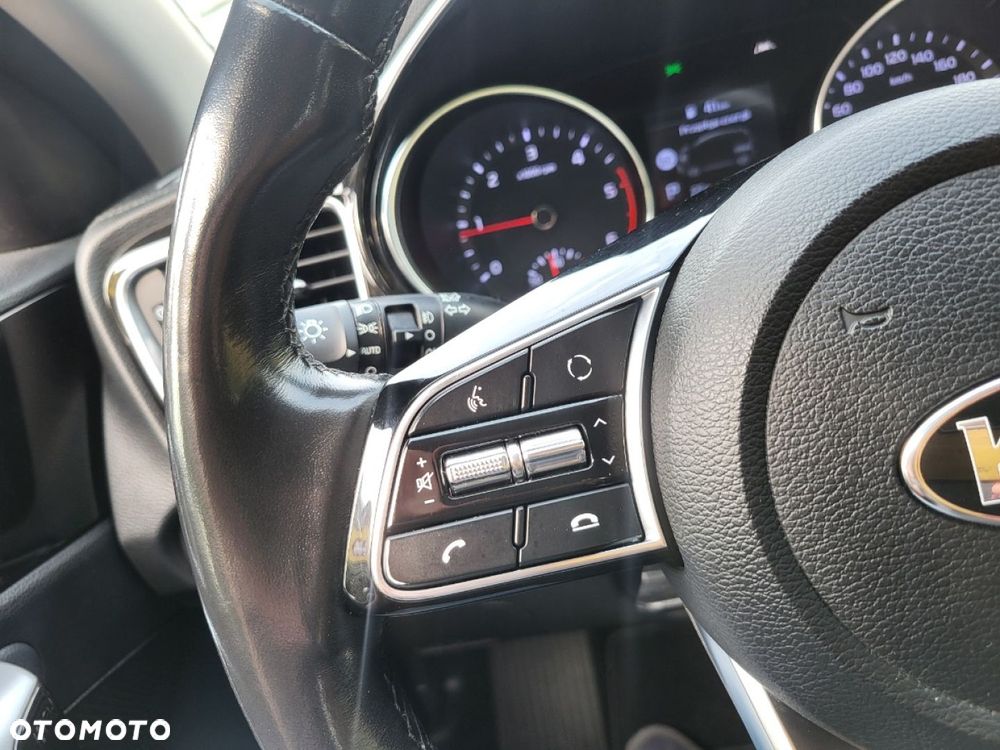 Kia Ceed - 15
