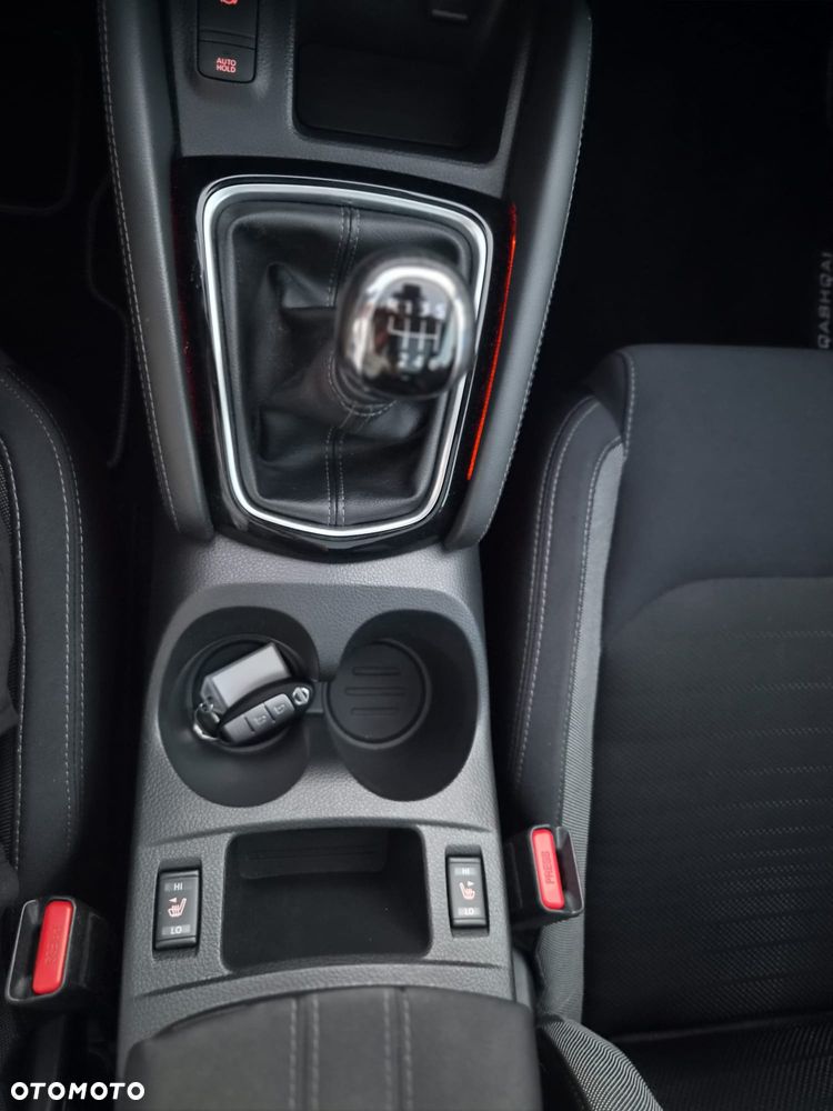Nissan Qashqai 1.6 DIG-T N-Connecta - 27