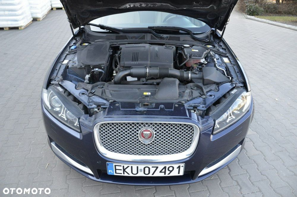 Jaguar XF - 7