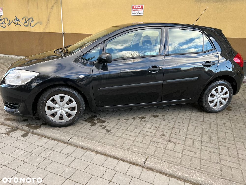 Toyota Auris 1.4 D-4D Premium - 2