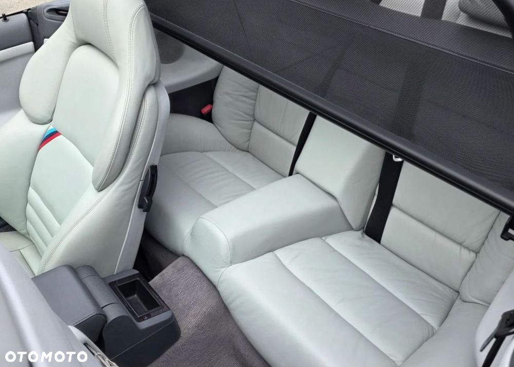 BMW Seria 3 325i - 17