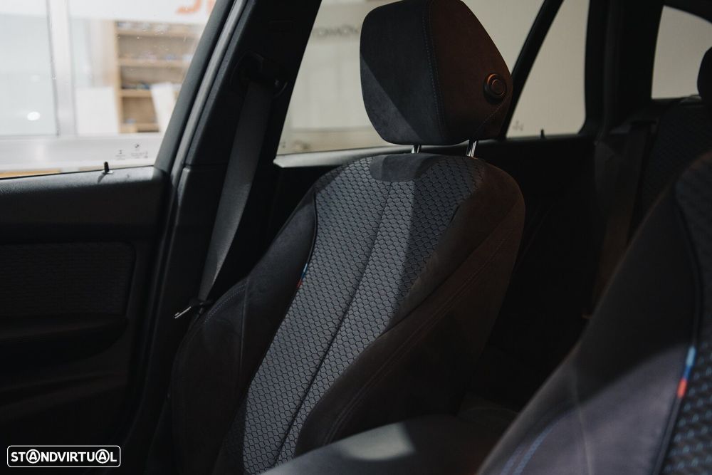 BMW 318 d Pack M - 17