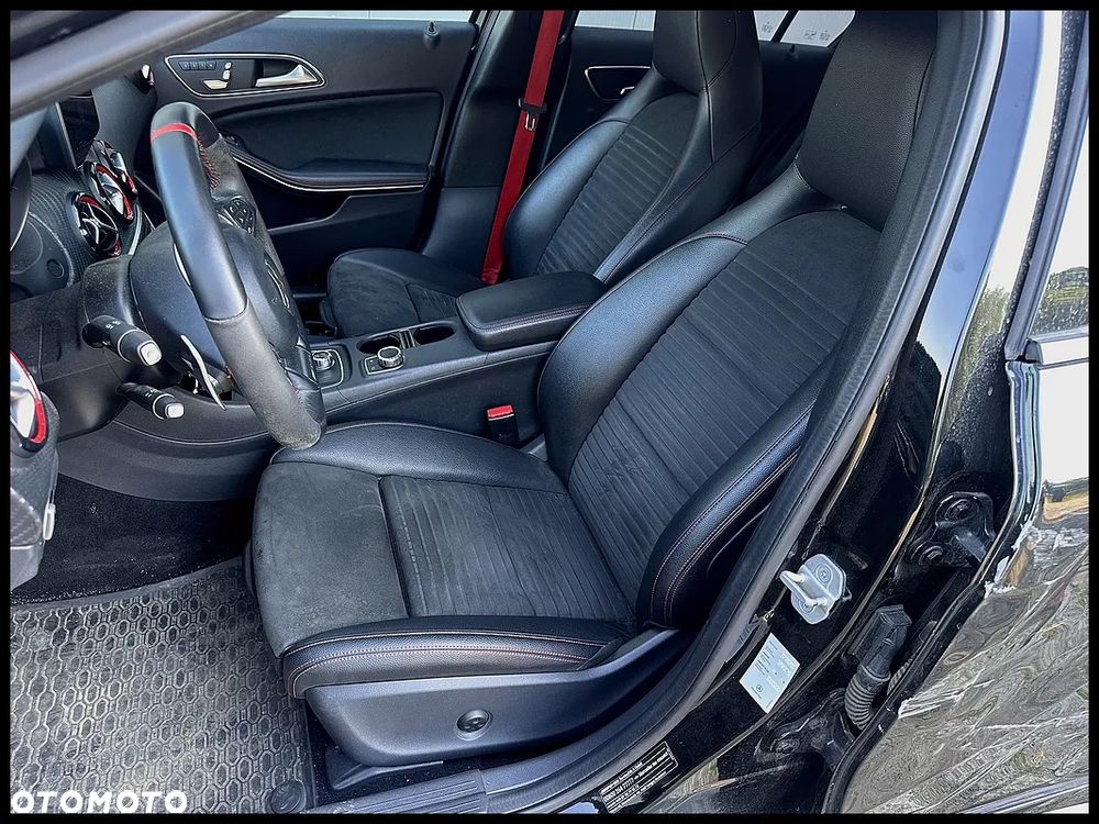 Mercedes-Benz Klasa A 45 AMG 4-Matic - 6