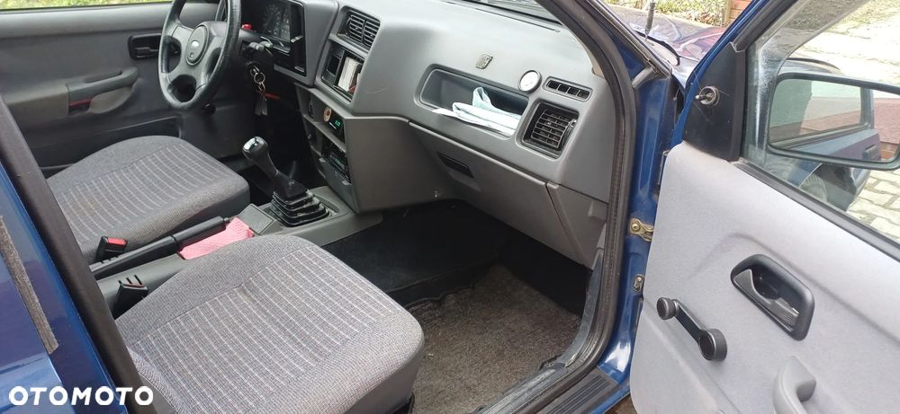 Ford Sierra 1.6 CL - 11