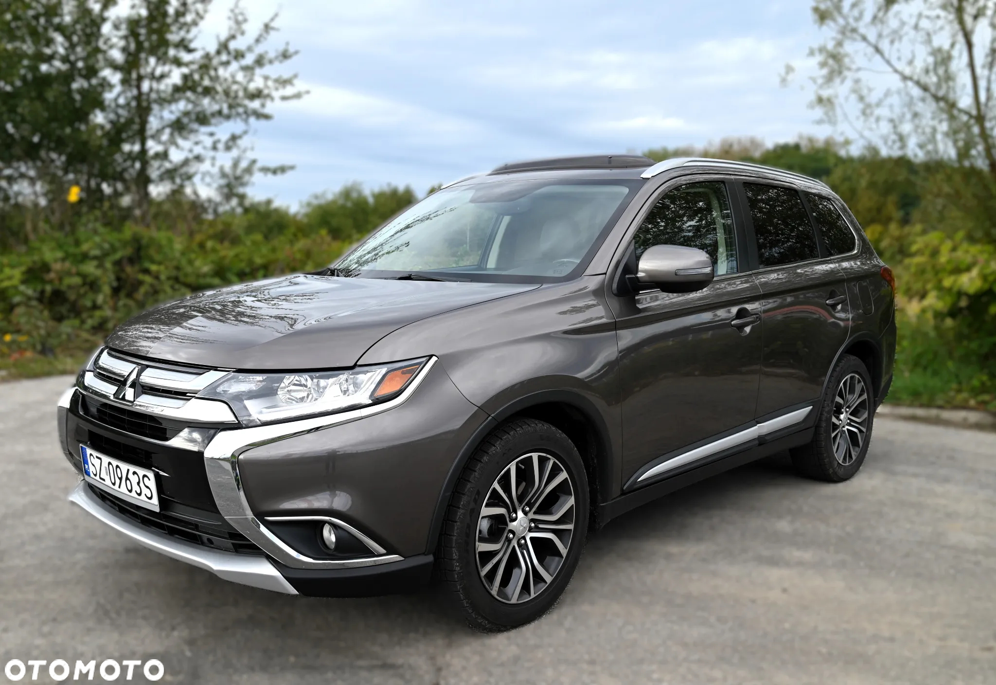Mitsubishi Outlander - 9