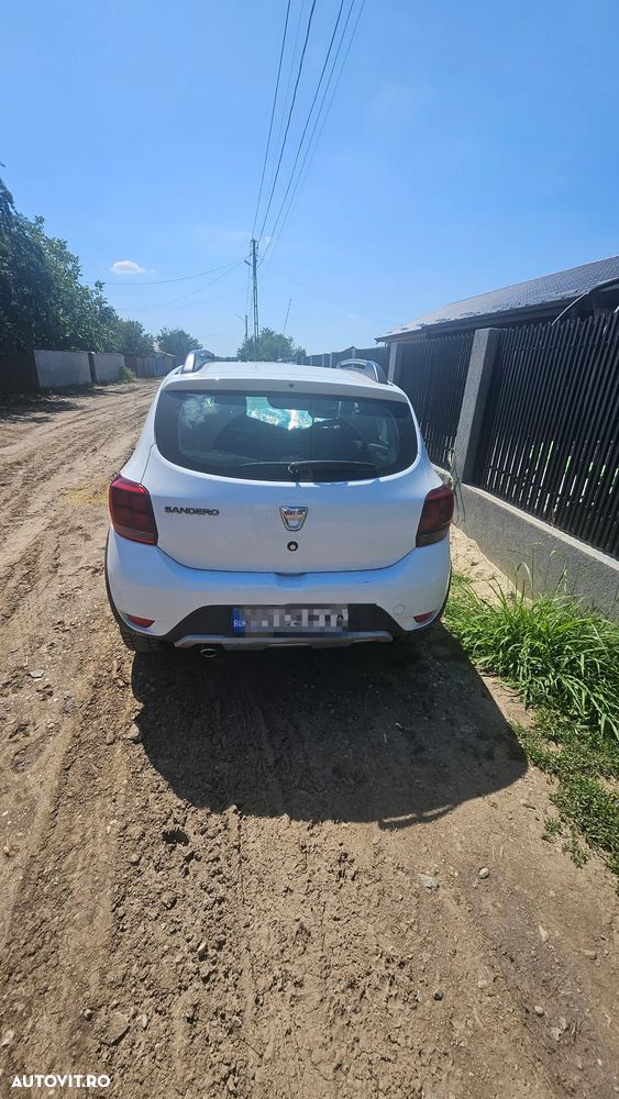 Dacia Sandero 0.9 TCe SL PLUS - 4