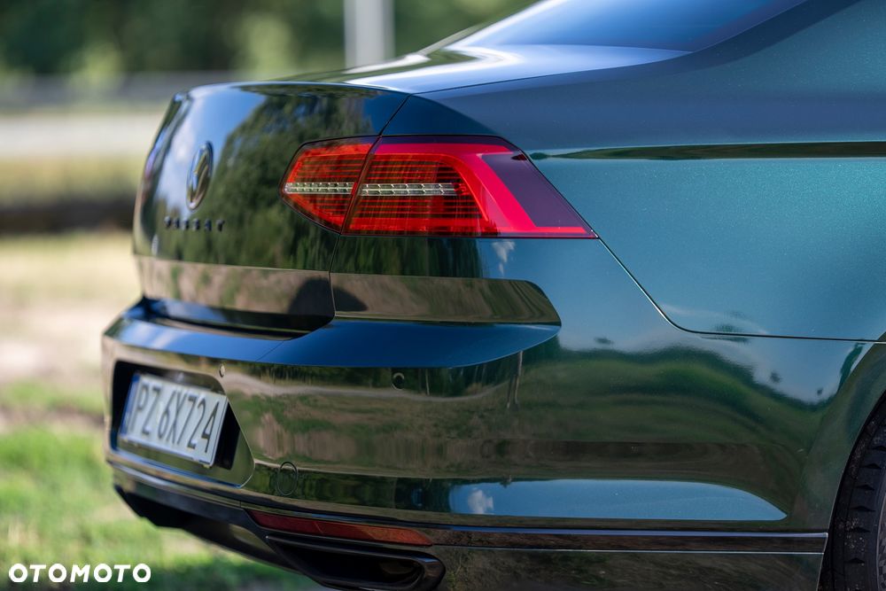 Volkswagen Passat - 8