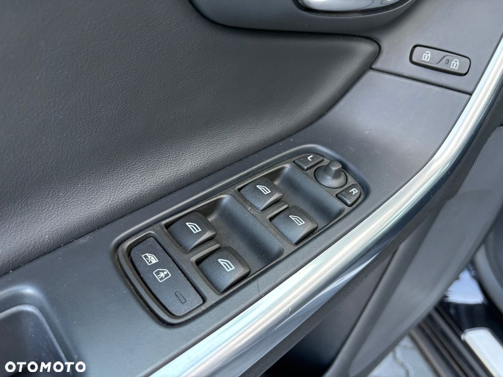 Volvo V60 D2 Drive-E R-Design Kinetic - 15
