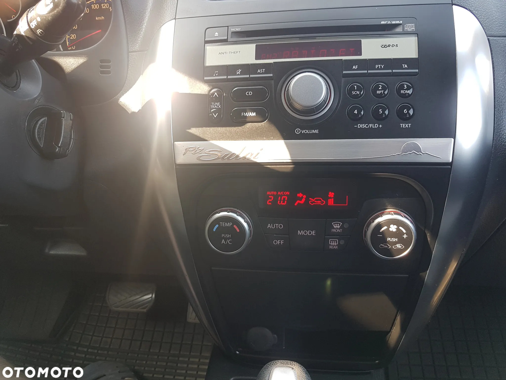 Suzuki SX4 1.6 Premium 4WD - 10