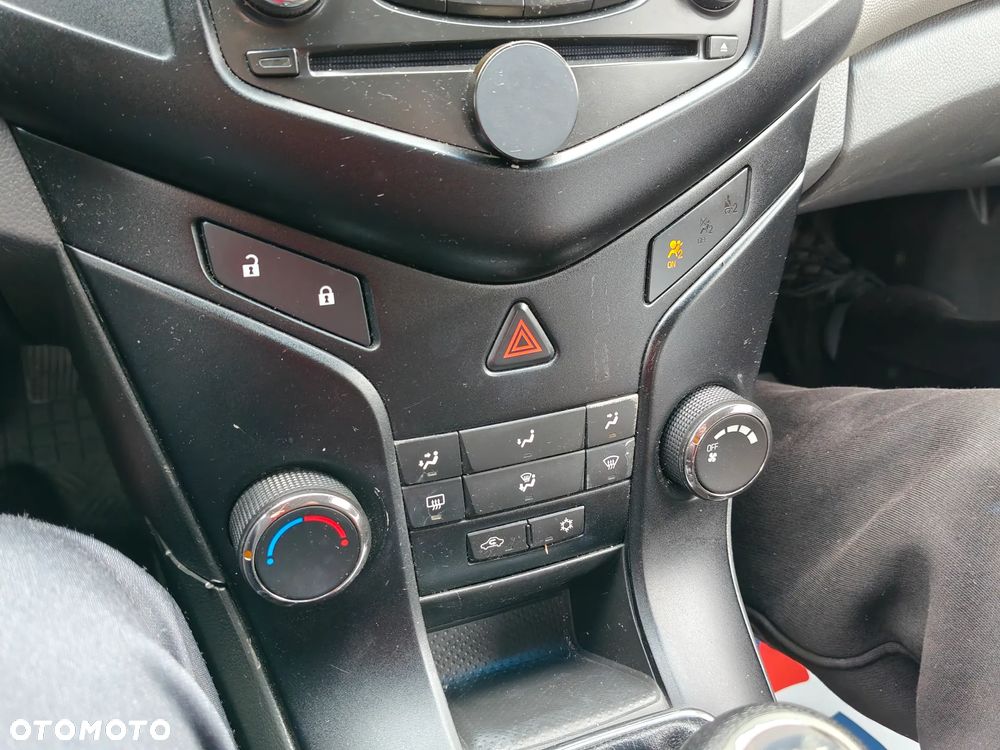 Chevrolet Captiva 2.4 2WD 7 Sitzer LS - 25