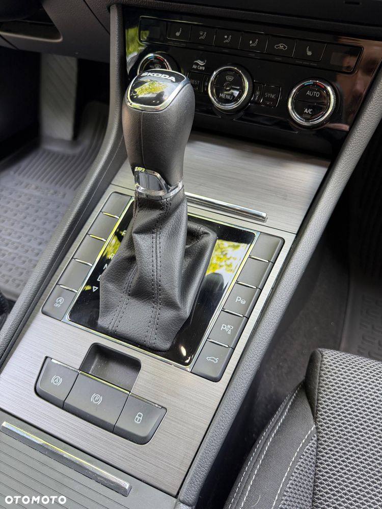 Skoda Superb 1.5 TSI DSG Style - 23