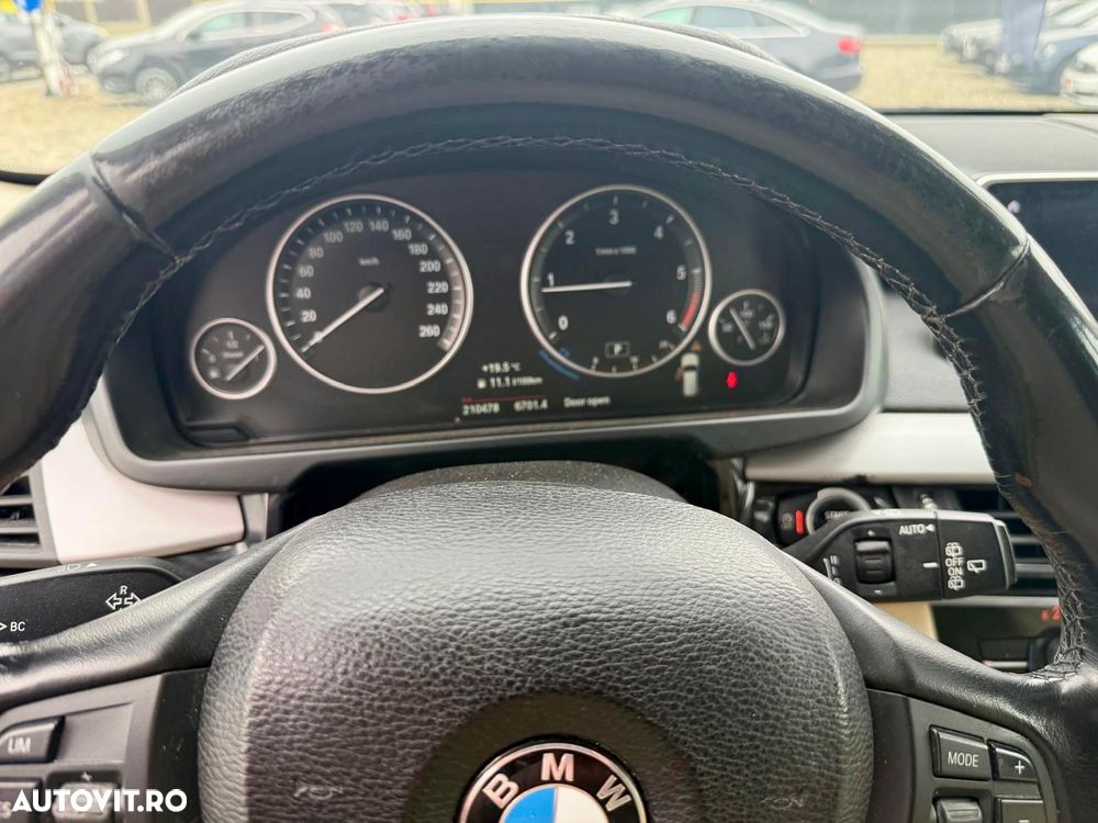 BMW X5 xDrive25d Sport-Aut. - 7